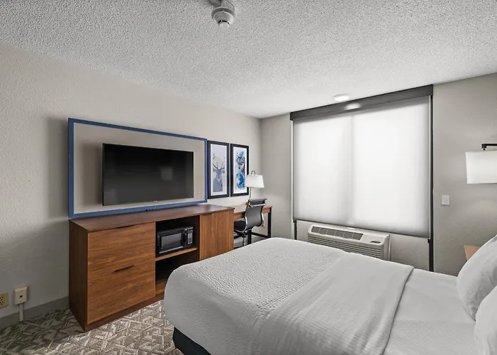 Hotel Americinn By Wyndham Event Center Area 3*
