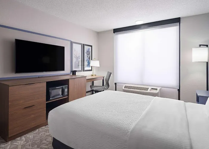 Hotel Americinn By Wyndham Event Center Area 3*